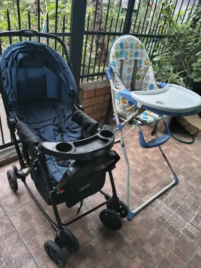 Coche de paseo y silla de comer para guagua. - miniatura 3