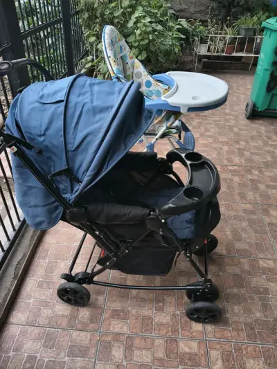 Coche de paseo y silla de comer para guagua. - miniatura 4