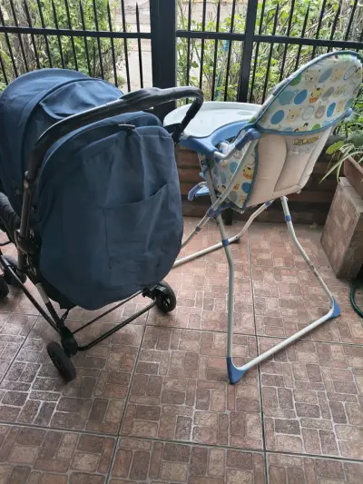 Coche de paseo y silla de comer para guagua. - miniatura 6