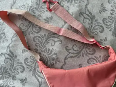 Riñonera Adidas rosa con logo clásico - miniatura 3