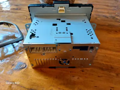 Radio de Auto Kia Monitors con Pantalla - miniatura 1