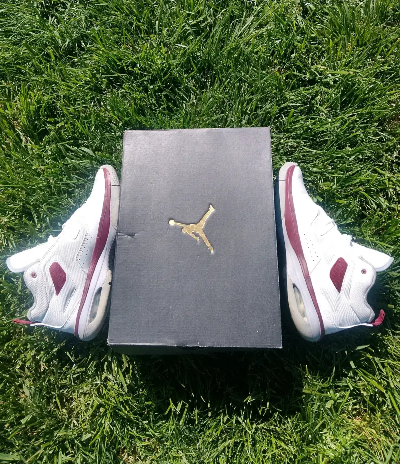Jordan loyal 3 +shield - 2