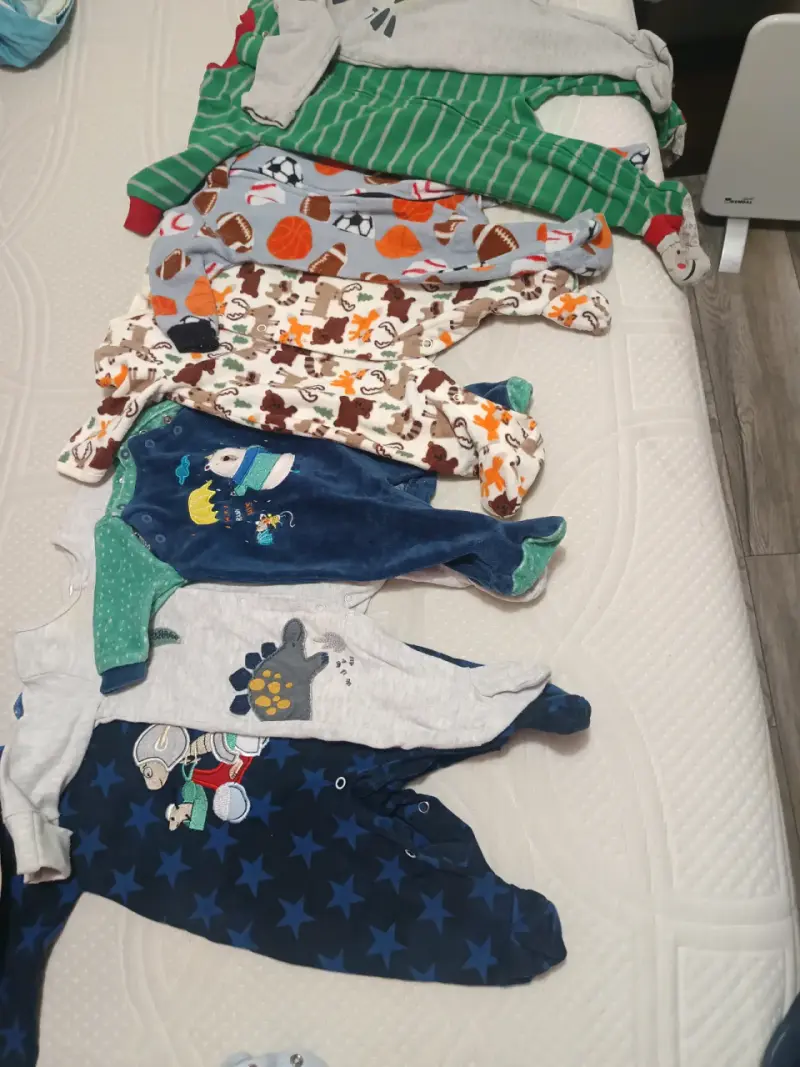 Lote de pijamas y conjuntos para bebé - 2