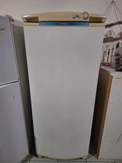 Congelador vertical Consul en buen estado - miniatura 1