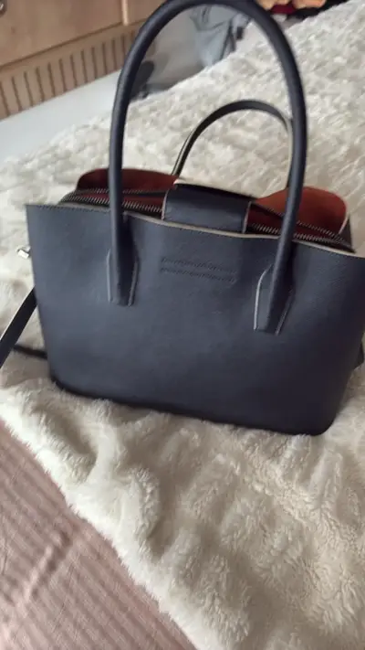 Bolso de mano negro Bimba y Lola elegante - miniatura 3