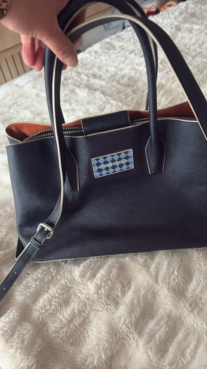 Bolso de mano negro Bimba y Lola elegante - 4