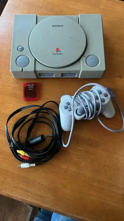 Consola Sony PlayStation 1 con control y memoria - miniatura 1