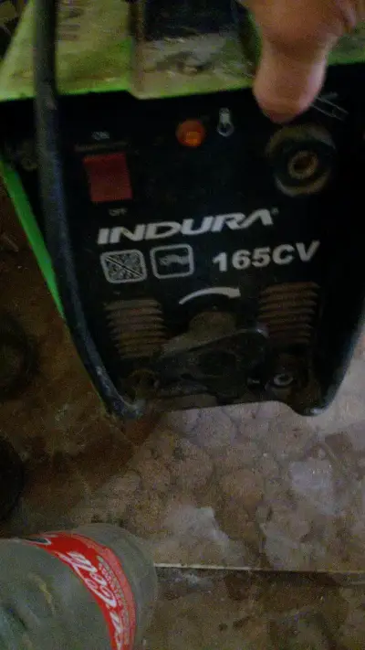 Soldadora Indura 165CV en buen estado - miniatura 3