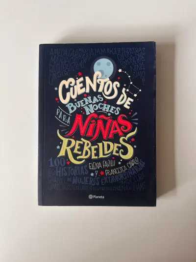 Libro Cuentos de Buenas Noches para Niñas Rebeldes - miniatura 1