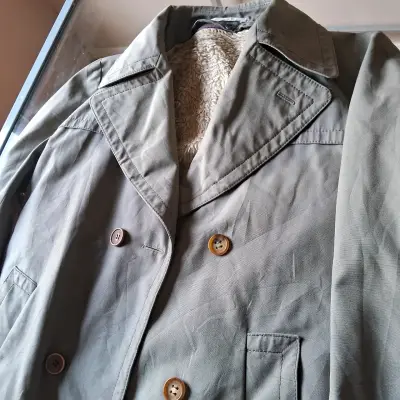 Chaqueta verde grisáceo con forro interior - miniatura 1