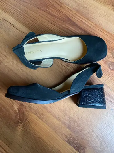Zapatos de tacón bajo negros con lazo Geppetta - miniatura 2