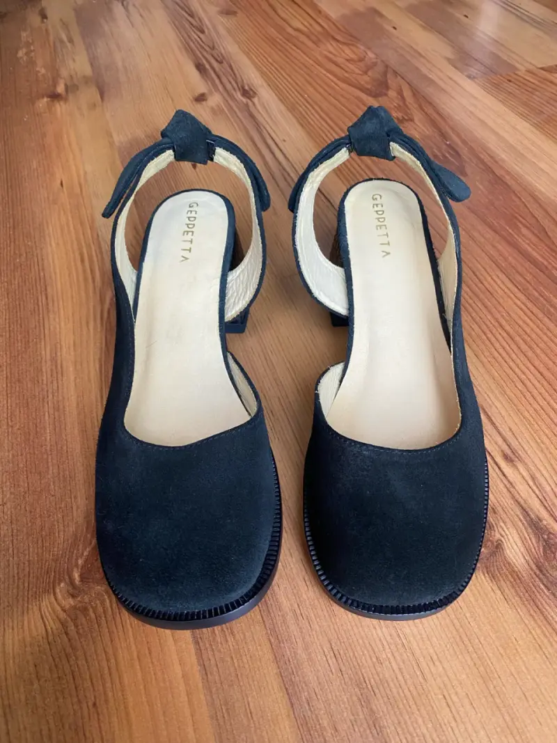 Zapatos de tacón bajo negros con lazo Geppetta - 3