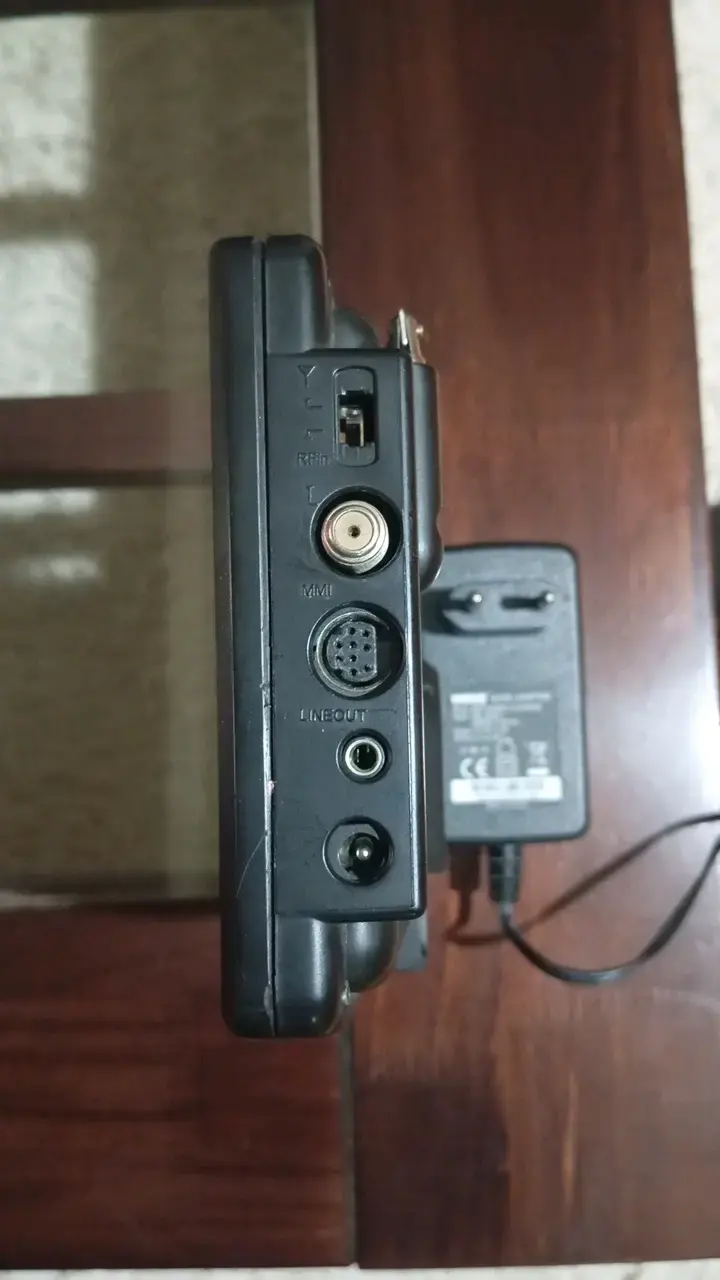 Televisor portátil Fujitel 7 pulgadas TFT LCD - 3