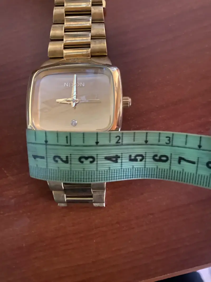 Reloj dorado Nixon de acero inoxidable - 5