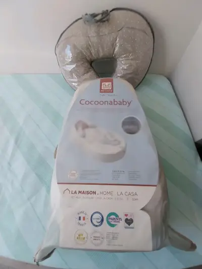 Cojín Reductor Cocoonababy Red Castle - miniatura 1