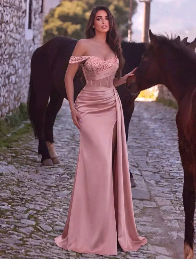 Vestido de noche largo rosa con abertura lateral - 4