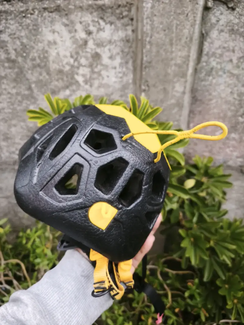 Casco de escalada Grivel amarillo y negro - 2