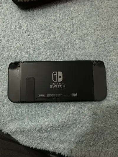 Consola Nintendo Switch con estuche Zelda - miniatura 3