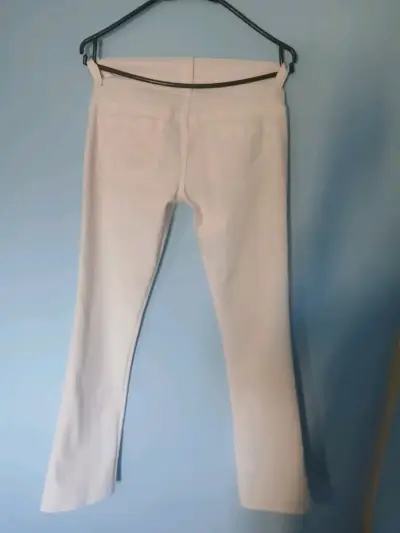 Jeans prada  blancos de mujer estilo acampanado - miniatura 4