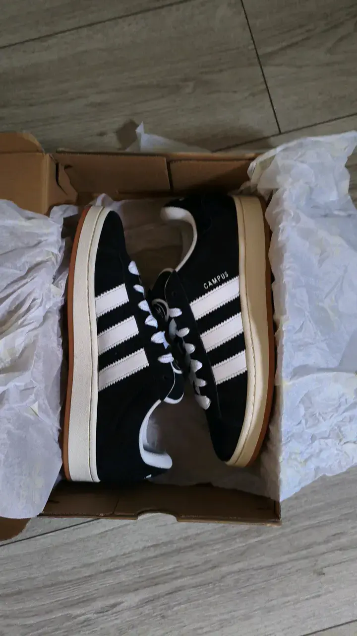 Zapatillas Adidas Campus 00s negras y blancas - 4