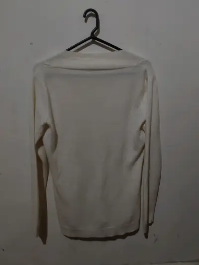 Suéter de lana blanco para mujer - miniatura 2