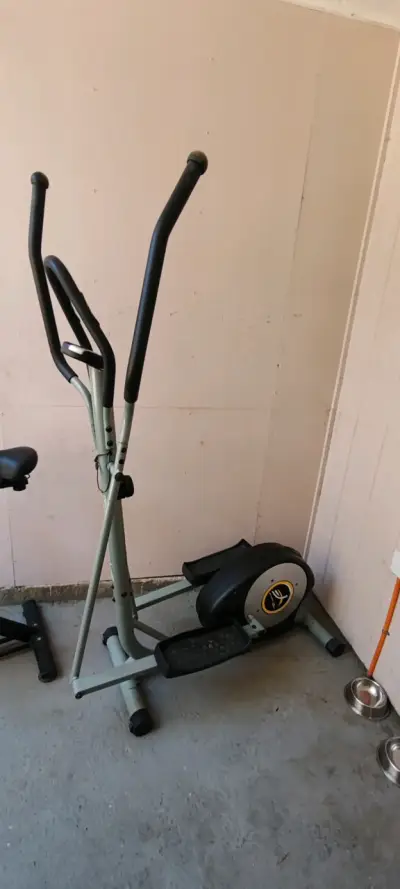 Elíptica + bicicleta ambas por el precio - miniatura 1