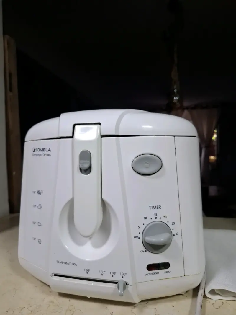 Freidora eléctrica Somela blanca con temporizador - 2