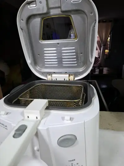 Freidora eléctrica Somela blanca con temporizador - miniatura 4