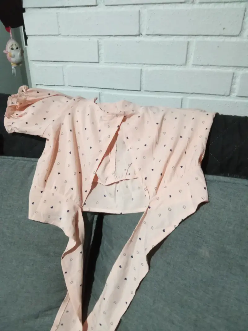 Blusa  talla s/m con estampado de corazones Amelia - 2