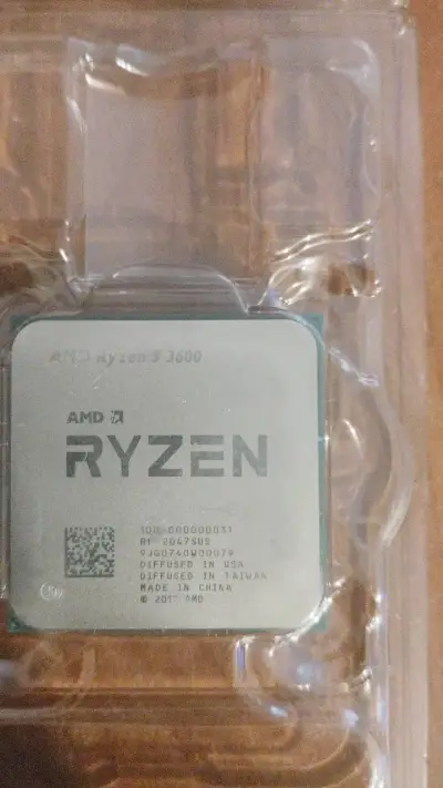 Procesador AMD Ryzen 5 3600 en buen estado - miniatura 1