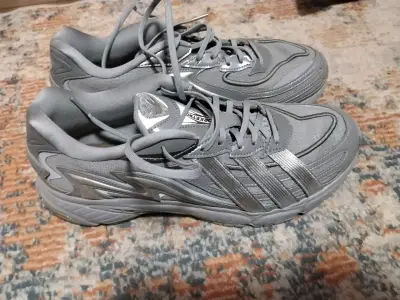Zapatillas deportivas grises Adidas para hombre - miniatura 2