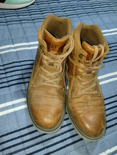 Botas de cuero marrón Caterpillar para hombre - miniatura 2