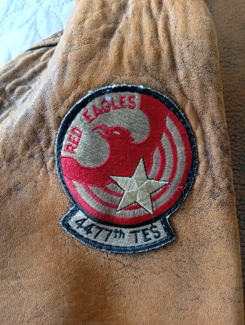 Chaqueta de cuero AVIREX USA vintage con parches - 4