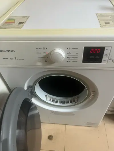 Secadora Daewoo Smart Dryer 7 kg en buen estado - miniatura 3
