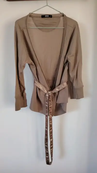 Cárdigan beige marca Wados talla M - miniatura 1