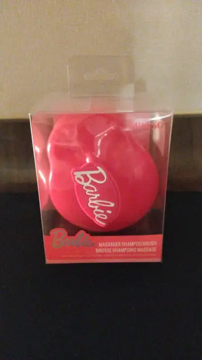 Cepillo masajeador para shampoo Barbie - miniatura 1
