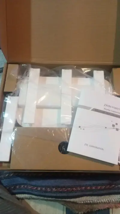 EXTENSOR ZTE ZXHN H3601 en caja original - miniatura 1