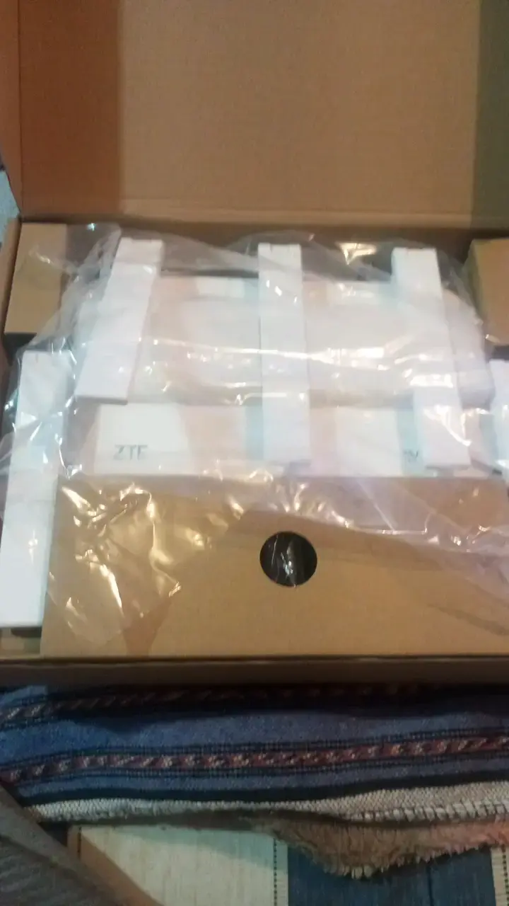 EXTENSOR ZTE ZXHN H3601 en caja original - 2
