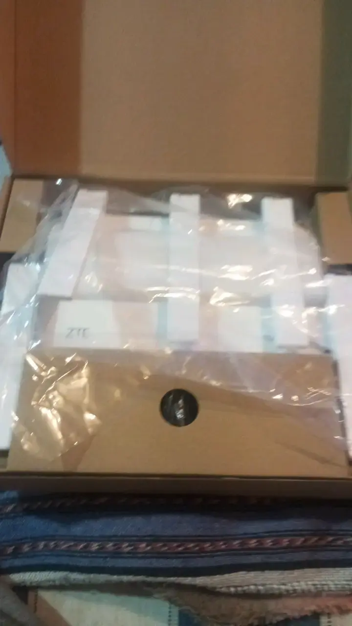 EXTENSOR ZTE ZXHN H3601 en caja original - 3