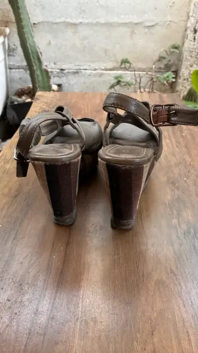 Sandalias de Cuña Marrón Marca Marquis - miniatura 3