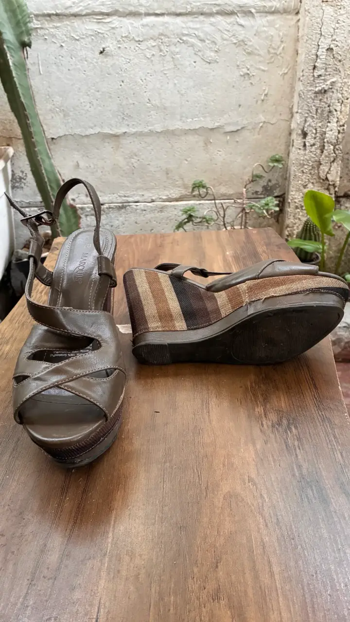 Sandalias de Cuña Marrón Marca Marquis - 5