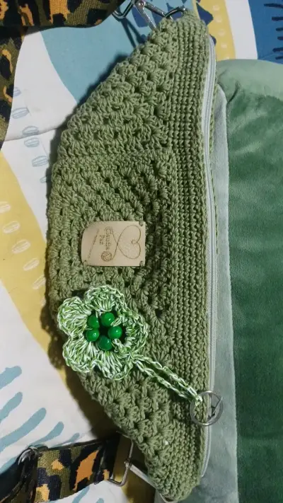 Banano tejido verde con correa animal print - miniatura 2
