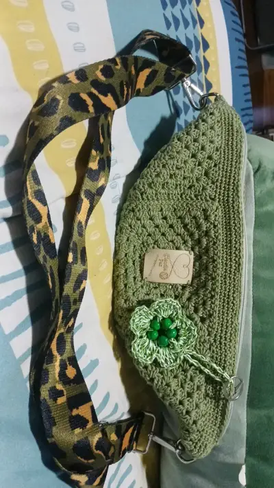 Banano tejido verde con correa animal print - miniatura 3