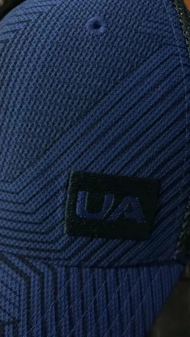 Gorra azul Under Armour deportiva - 4