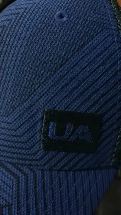 Gorra azul Under Armour deportiva - miniatura 4