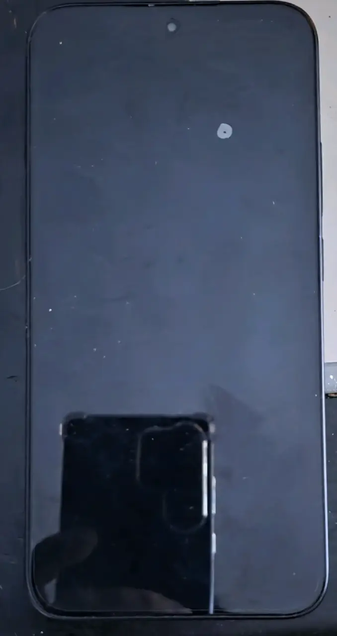 Smartphone Xiaomi 15T con triple cámara trasera - 3