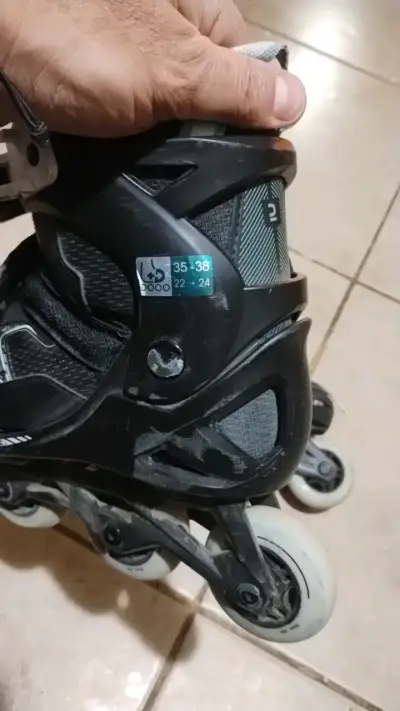 Patines en línea negros talla 35-38 - miniatura 2