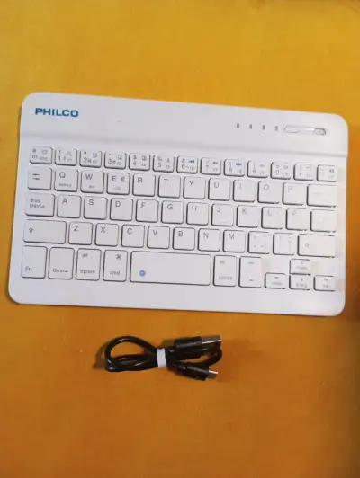 Teclado Inalámbrico Bluetooth Philco Blanco Recarg - miniatura 1