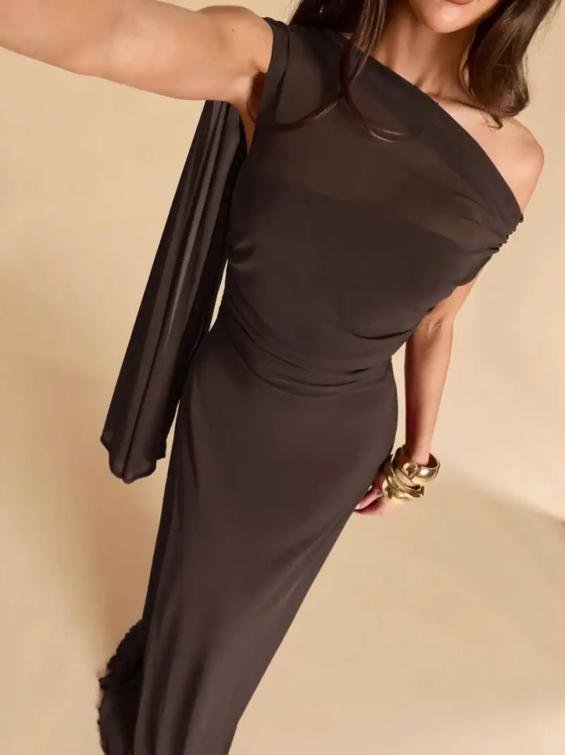 Vestido largo elegante de un solo hombro - 3