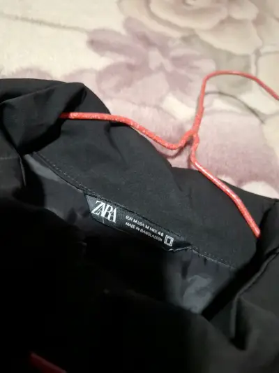 Chaqueta negra para hombre Zara talla M - miniatura 1